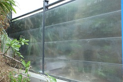 旭東鋼構工程項目：施工圍擋持續(xù)安裝中