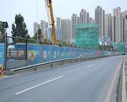 施工工地圍擋選取采購有什么講究嗎？旭東鋼構廠家告訴你