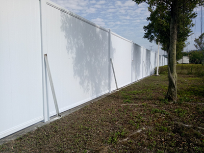 深圳pvc 圍擋優(yōu)多好用？先看看深圳PVC圍擋的特點